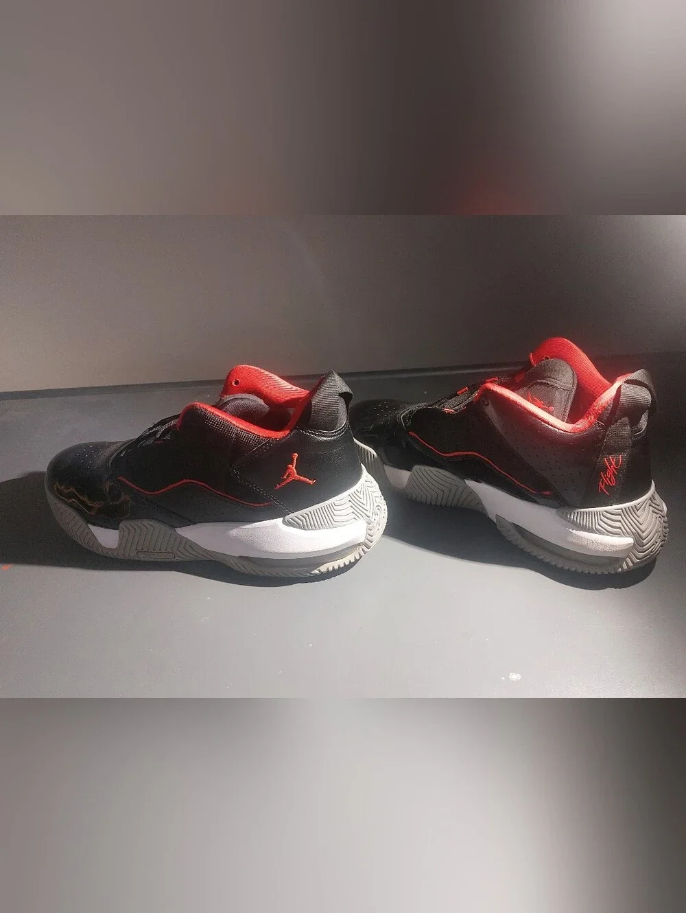 Nike black red